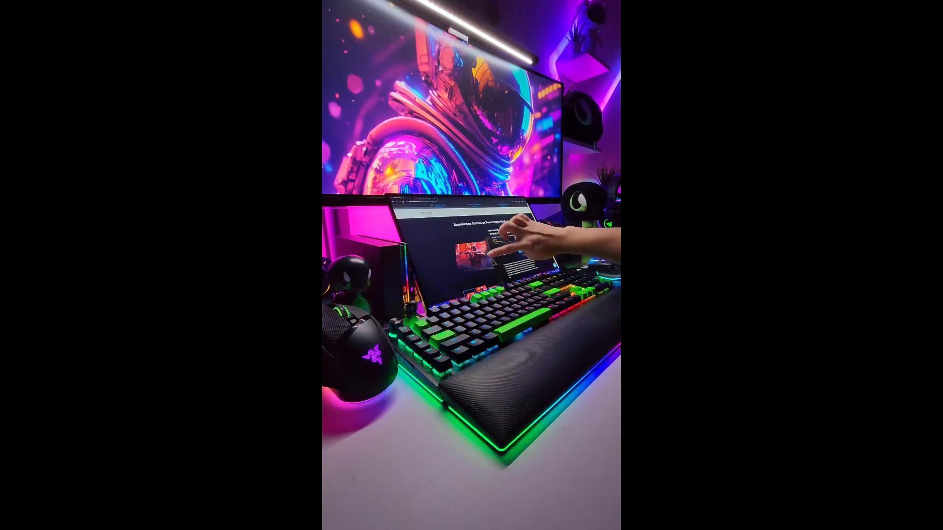 UPERFECTPortableMonitor18.5インチ120㎐？60Hz？ Gaming Monitor 4K 18 Inch Large Computer Pc Portable | UPERFECT